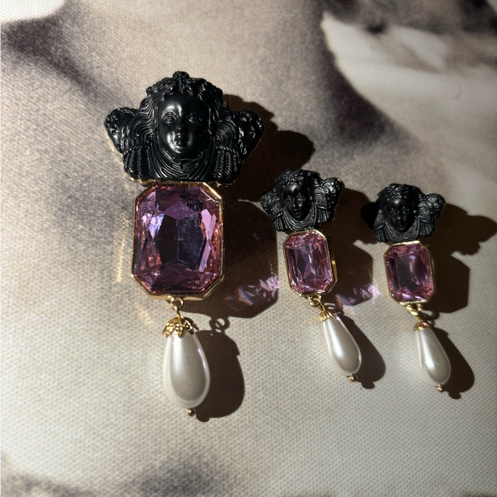 Fanstar? Dark Angel Brooch and Earrings